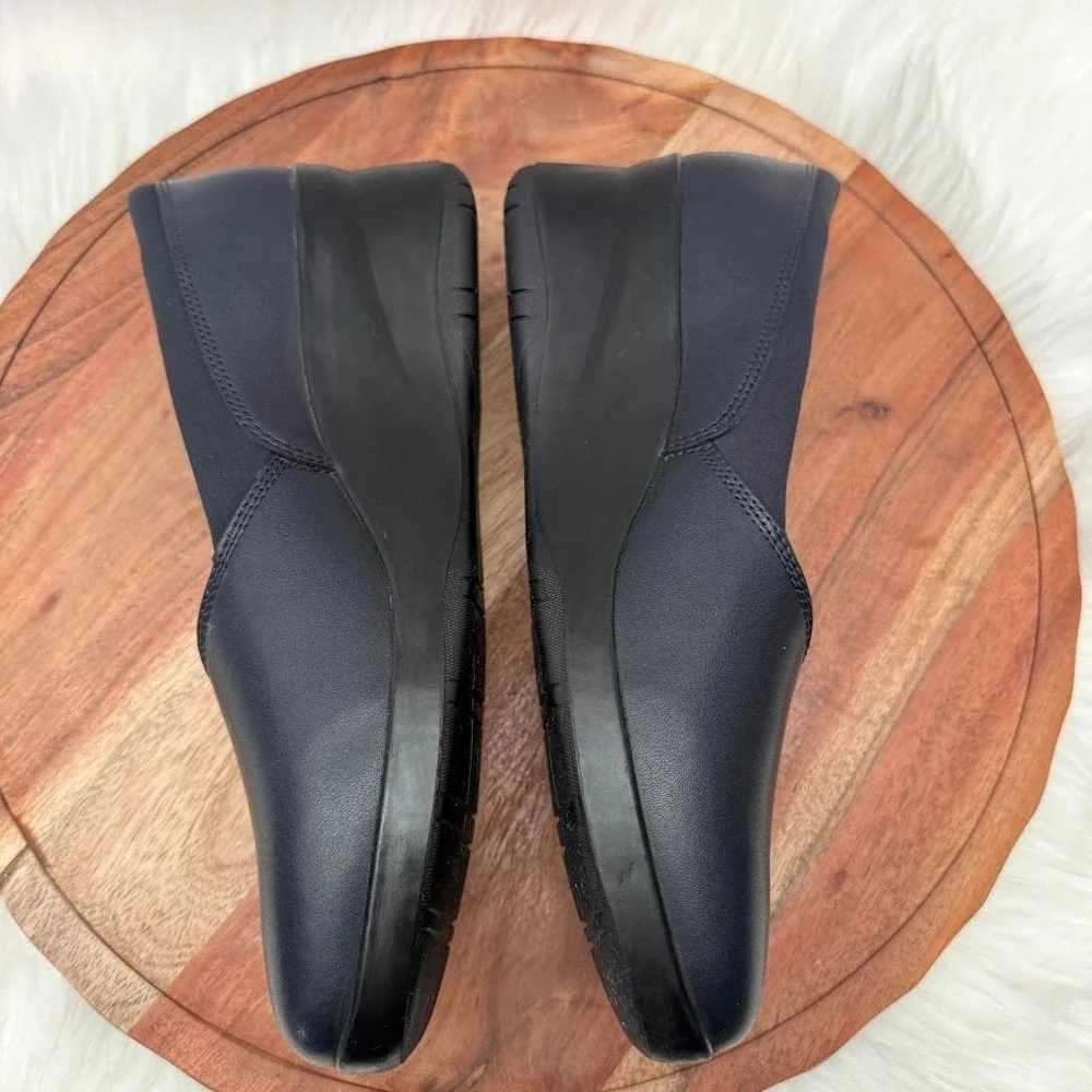 Clarks Collection Womens Size 11 W Navy Blue Wedge Pumps Ultimate Comfort Shoes‎